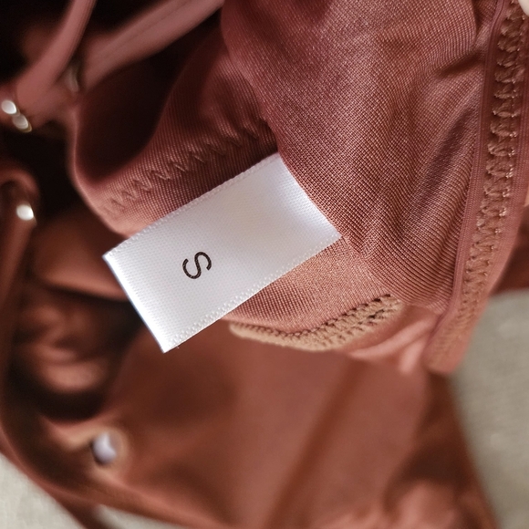 Esonlar Sexy Plunging V Neck Bathing Suit Open Back One Piece Swimsuits NWOT - Picture 5 of 11